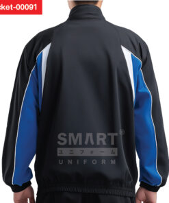 ด้านหลังพื้นสีดำเรียบ ตัดต่อน้ำเงินที่แขนพร้อมคาดขาวช่วยเน้นช่วงไหล่และแขนให้ดูเพรียว สปอร์ตมากขึ้น